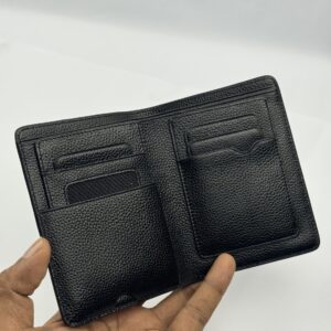 Manifiquo Pebble Grain Black Leather Bi-fold Wallet