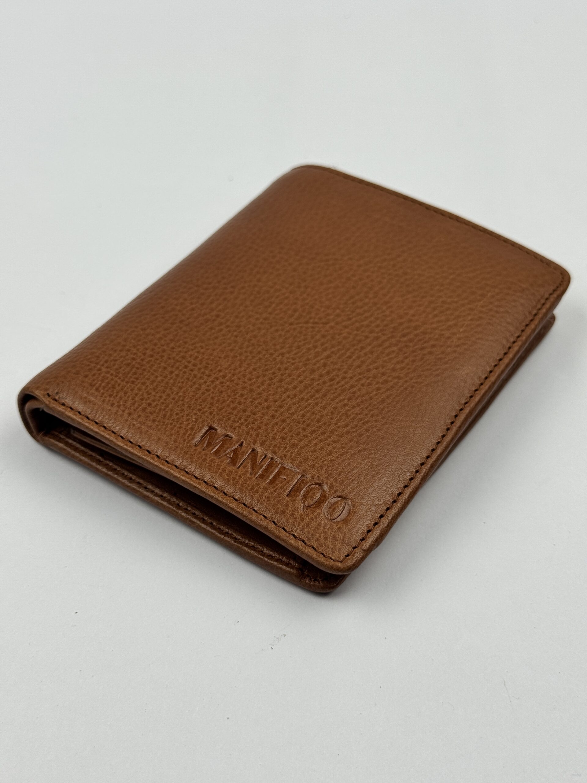 Manifiquo Tan Pebble-Grain Cow Leather Bifold Wallet - Image 2