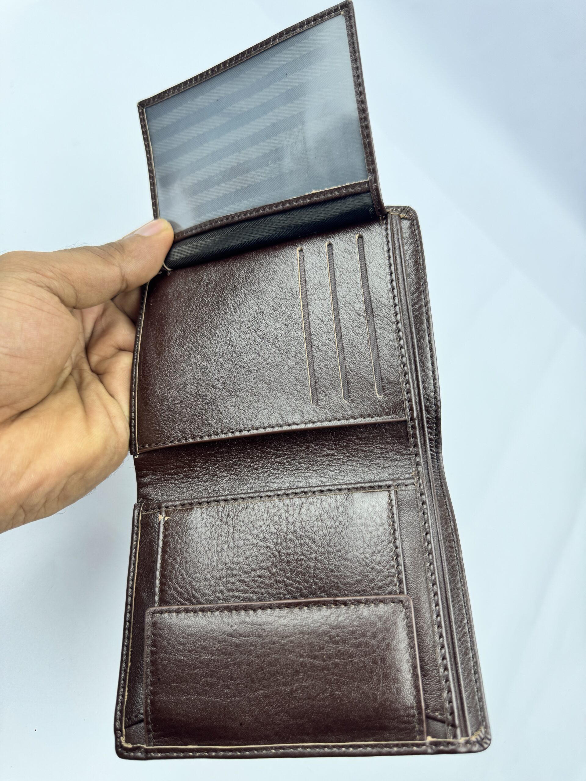 Manifiquo Chocolate Pebble-Grain Leather Bifold Wallet - Image 3
